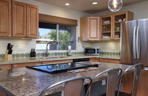Casas Adobes House | Indulge in a Desert Oasis: Pool, Spa & Scenic Views