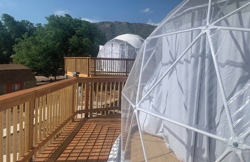 Canon City House | Luxe Glamping Dome | Queen Bed | Deck Views | Near Royal Gorge Bridge & Park