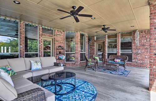 Granbury House | Luxe Granbury Abode w/ Pool ~ 4 Mi to Lake!