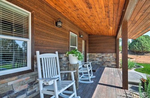 Bryce Canyon Cottage | Ideal Retreat Just 2 Miles from Bryce Canyon National Park