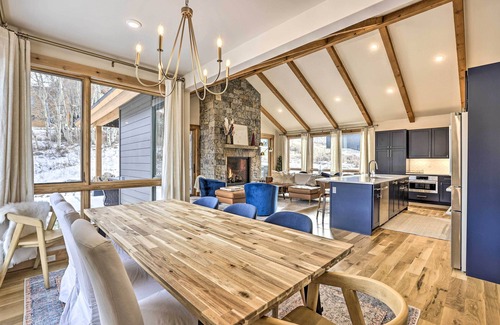Silverthorne House | Top-Rated Silverthorne Home with Ski Access & Hot Tub