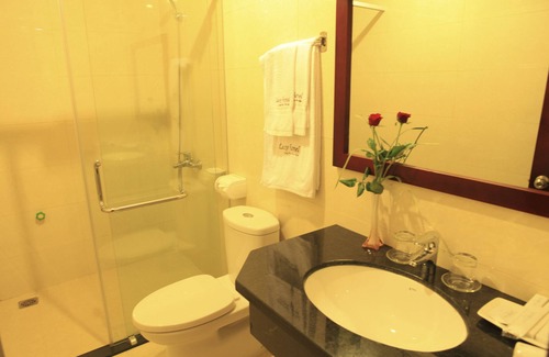 Dong Hoi Hotel | Stylish Oasis: Guest Rated 8/10 with Top Amenities