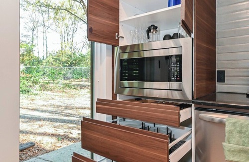 Matthews House | Indulgent Hot Tub Retreat Near Downtown Matthews - The Conservatory