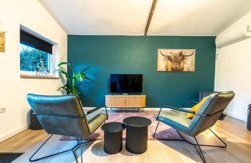 Weiteveen Apartment | Relaxing Hot Tub Retreat at Bargerveen in Drenthe