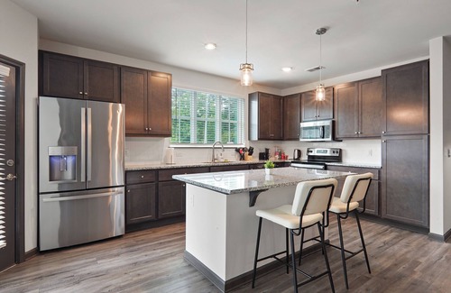 North Raleigh Apartment | Luxe King 3BR Suite in North Raleigh