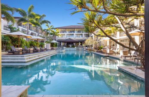 Casuarina Apartment | Elegant King Studio at Santai Resort with Pool & Hot Tub