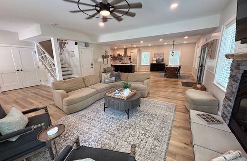 Monticello House | Elegant Lake Barndo: 2 King Suites & Hot Tub Await You