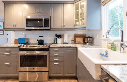 Wolfeboro House | Elegant Lakeside Retreat in Wolfeboro - Rated 10/10