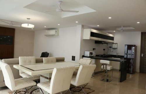 Pilerne Villa | Beautiful Luxe Loft with Pool and Family-Friendly Amenities