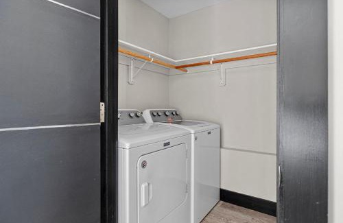 Douglas House | Oceanfront Luxe Loft with Family-Friendly Amenities
