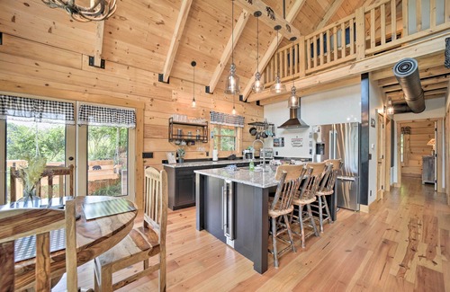 Maggie Valley Cabin | Modern Log Cabin Retreat with Mountain Views & Spa Access