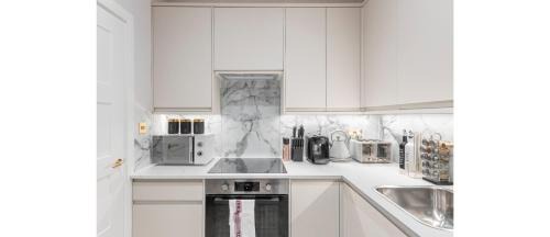 Islington Apartment | Modern Minimalist 1-Bed Flat Just 7 Mins from Station