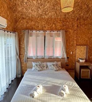 K. Phu Pieng Bed & Breakfast | Pet-Friendly Nan Terrace View King Room for Memorable Stays