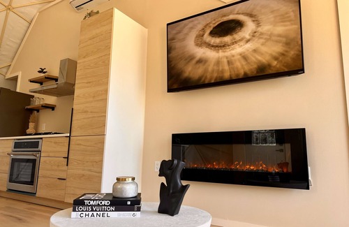 Mineral Bluff Cabin | Unforgettable Glamping Dome with Outdoor Movie & Hot Tub