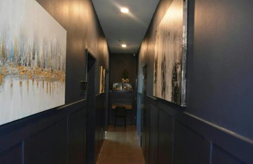 Central East Austin Apartment | luxe Penthouse Downtown 6 patios two firepits UT