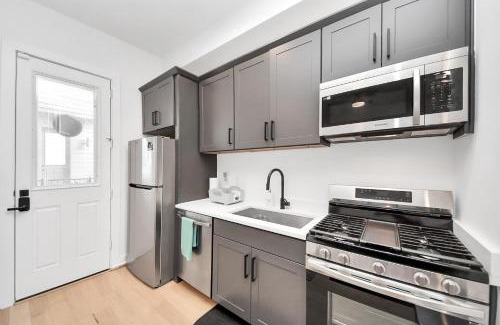 East Downtown Houston Apartment | Luxe Private Studio