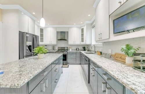 Seattle Metro Area House | Luxe Puget Sound Private Getaway in Burien!