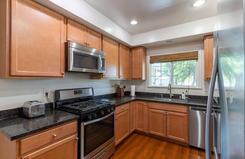 Berryessa House | Elegant San Jose 4BR with Parking near Attractions