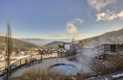 Sandpoint Apartment | Cozy Ski-In/Ski-Out Schweitzer Condo with Hot Tub