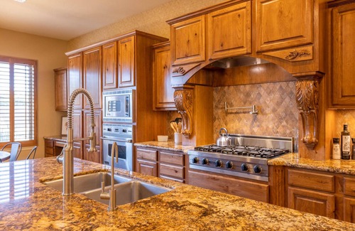 Power Ranch House | Premier Southwest Villa with Heated Pool & Game Room