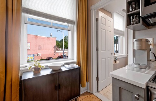 Beacon Apartment | Luxe Studio 2: Guest Rated 10/10 with Kitchen & Steam Shower