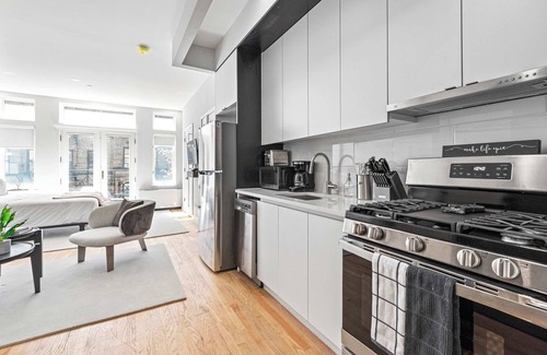 Central Park South Apartment | Elegant Studio with Juliet Balcony & Prime Amenities