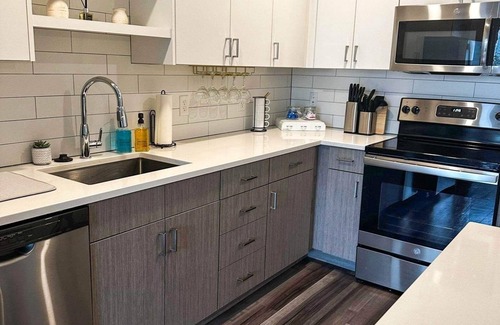 Cole-Noble District Apartment | Discover a Stylish Two Bedroom Escape in Downtown Indy