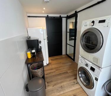 Bakkum House | Discover Barns: Pet-Friendly Retreat Near Castricum aan Zee