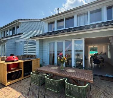 Municipality of Hollands Kroon House | Luxe woning met hottub en zeezicht VP074