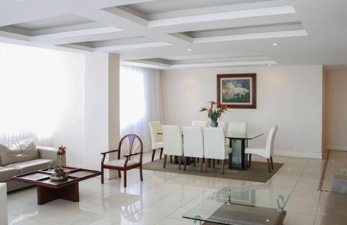 Copacabana Apartment | Elegant Luxo Hotel in Copacabana - Family Friendly Escape