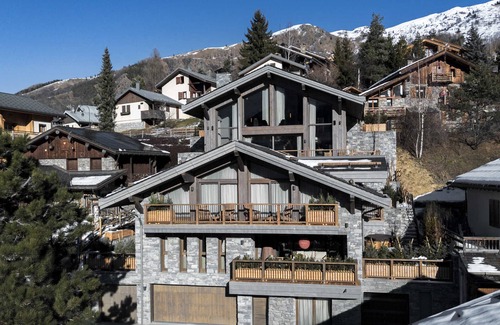 Saint-Martin-de-Belleville Ski Chalet | Luxury chalet with sauna, heated pool and private cinema