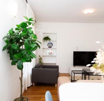 Enghien-les-Bains Apartment | Elegant Apartment Near Stade de France with Family Amenities