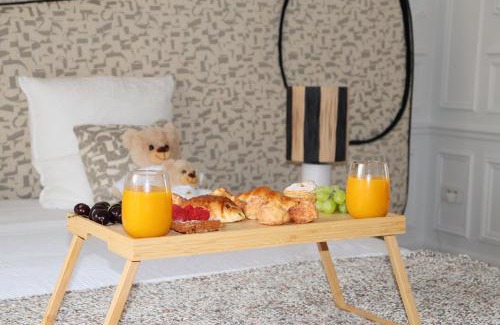 Neuilly-sur-Seine Apartment | Luxueux Appartement 4BD, Arc de Triomphe