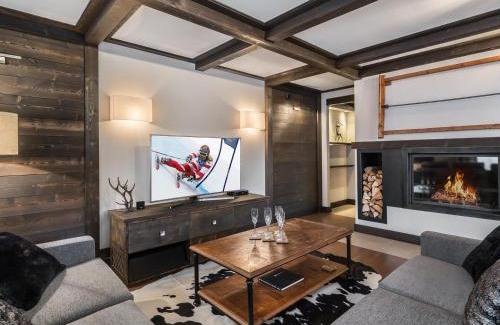 Courchevel Apartment | Premier 8-Person Apartment with Scenic View in Courchevel