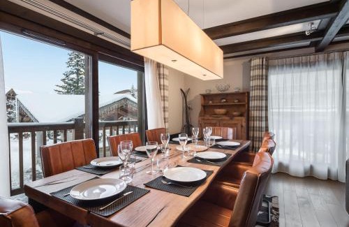 Courchevel Apartment | Premier 8-Person Apartment with Scenic View in Courchevel