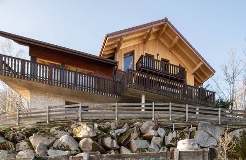 Le Tholy Ski Chalet | Scenic Chalet du Chanot with Mountain Views and Pet-Friendly