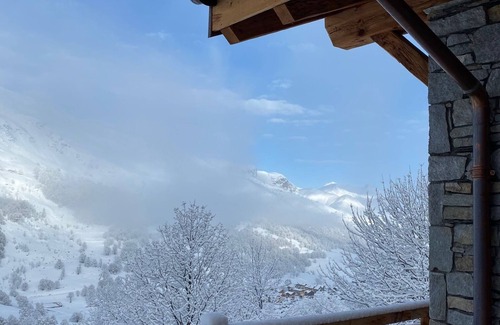 Le Bettaix Ski Chalet | Family-Friendly Chalet at Les Ménuires with Spa & Hot Tub