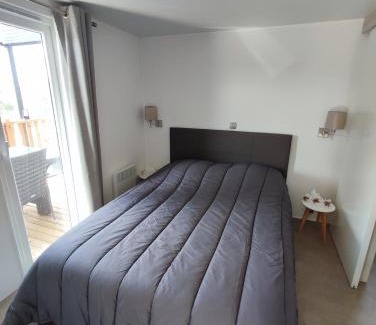 Pierrefeu-du-Var Other | Elegant Mobil-Home with Pool & Child-Friendly Amenities