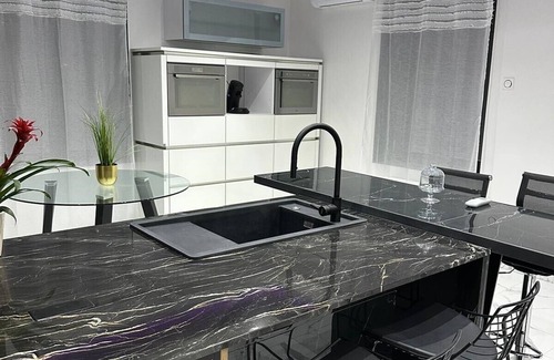 Sainte-Helene-sur-Isere Apartment | Elegant T4 1/2: Family-Friendly Retreat Awaits You