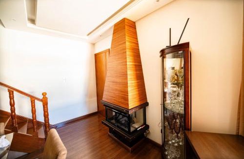 Capivari Apartment | Elegant Duplex in Capivari with Pet-Friendly Amenities