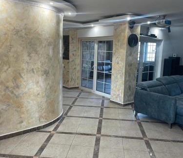 Bobenheim-Roxheim Apartment | Elegant Apartment in the Heart of RLP - Rated 9.2/10