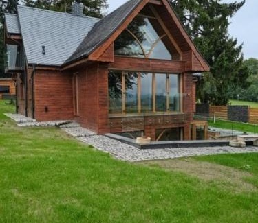 Oybin House | Elegant 4-Star Holiday Home with Spa & Pet-Friendly Options