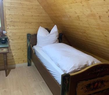 Oybin House | Elegant 4-Star Holiday Home with Spa & Pet-Friendly Options