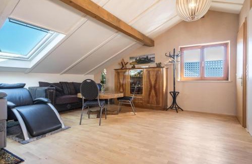 Hoechst Apartment | Elegant Penthouse Apartment with Child-Friendly Amenities