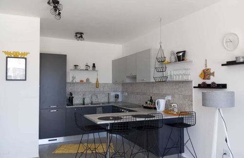 Agios Nikolaos Apartment | Elegant Studio Apartment with Ocean View in Sun Valley