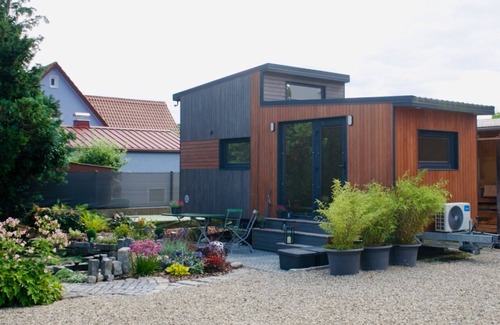 Burgheim Cabin | Luxuriöses Tiny House mit Herrlichem Gartenblick zum Entspannen