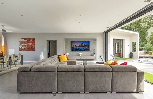 Saint-Clement-de-Riviere Villa | Elegant Villa with Ocean View & Private Pool on Estate