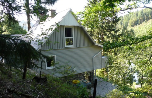 Elleringhausen House | Secluded Mountain Holiday House with Pool & Pet Friendly