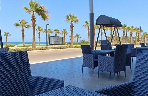 Al-Manasrah Ski Chalet | Explore Port Said: Cozy Stay with Pool and Family Amenities
