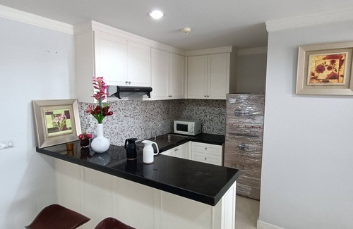 Nonthaburi Apartment | Stylish 2 Bedroom Condo Steps from MRT & Family-Friendly